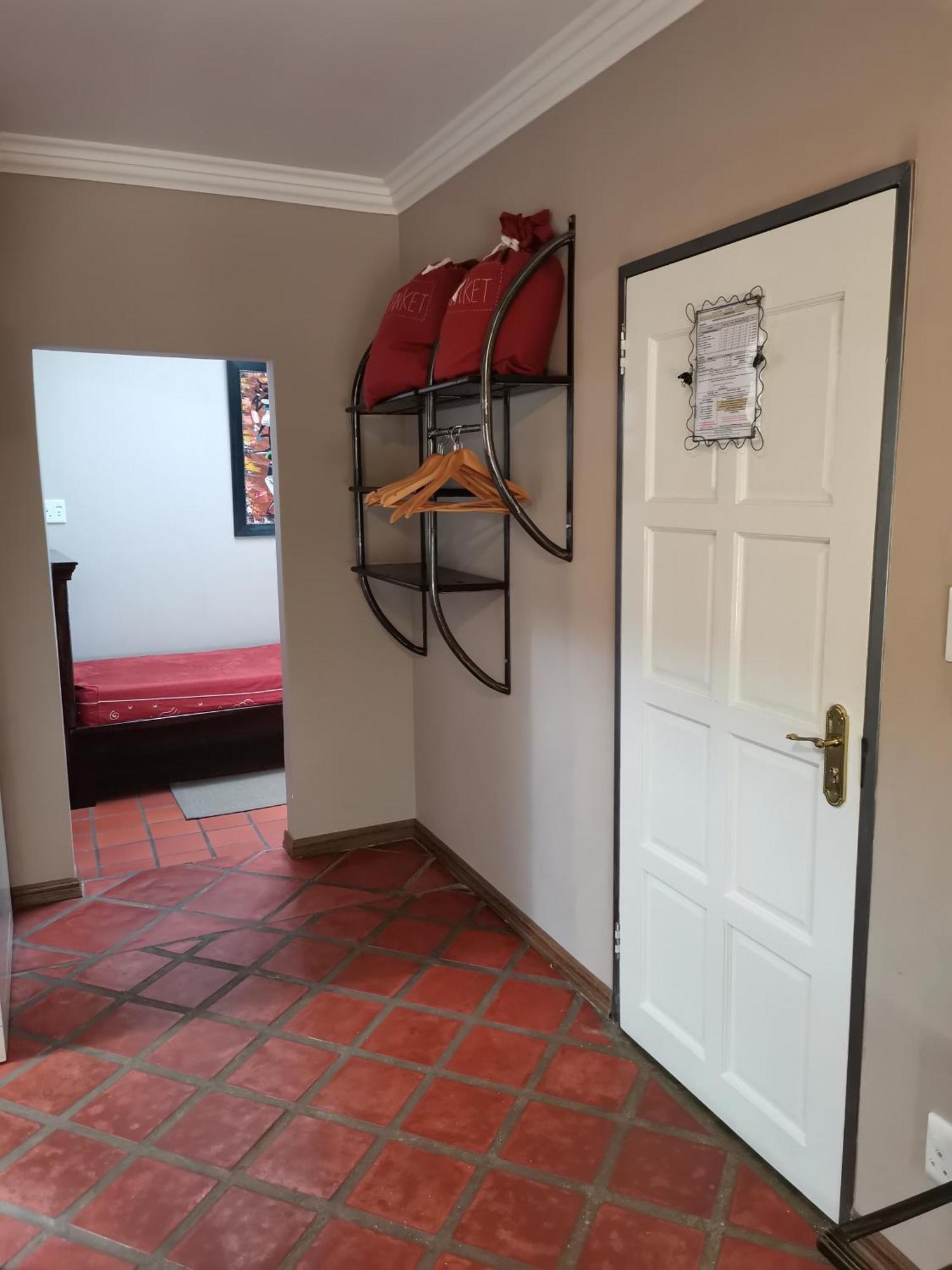 Londiningi Guesthouse Windhoek Kamer foto